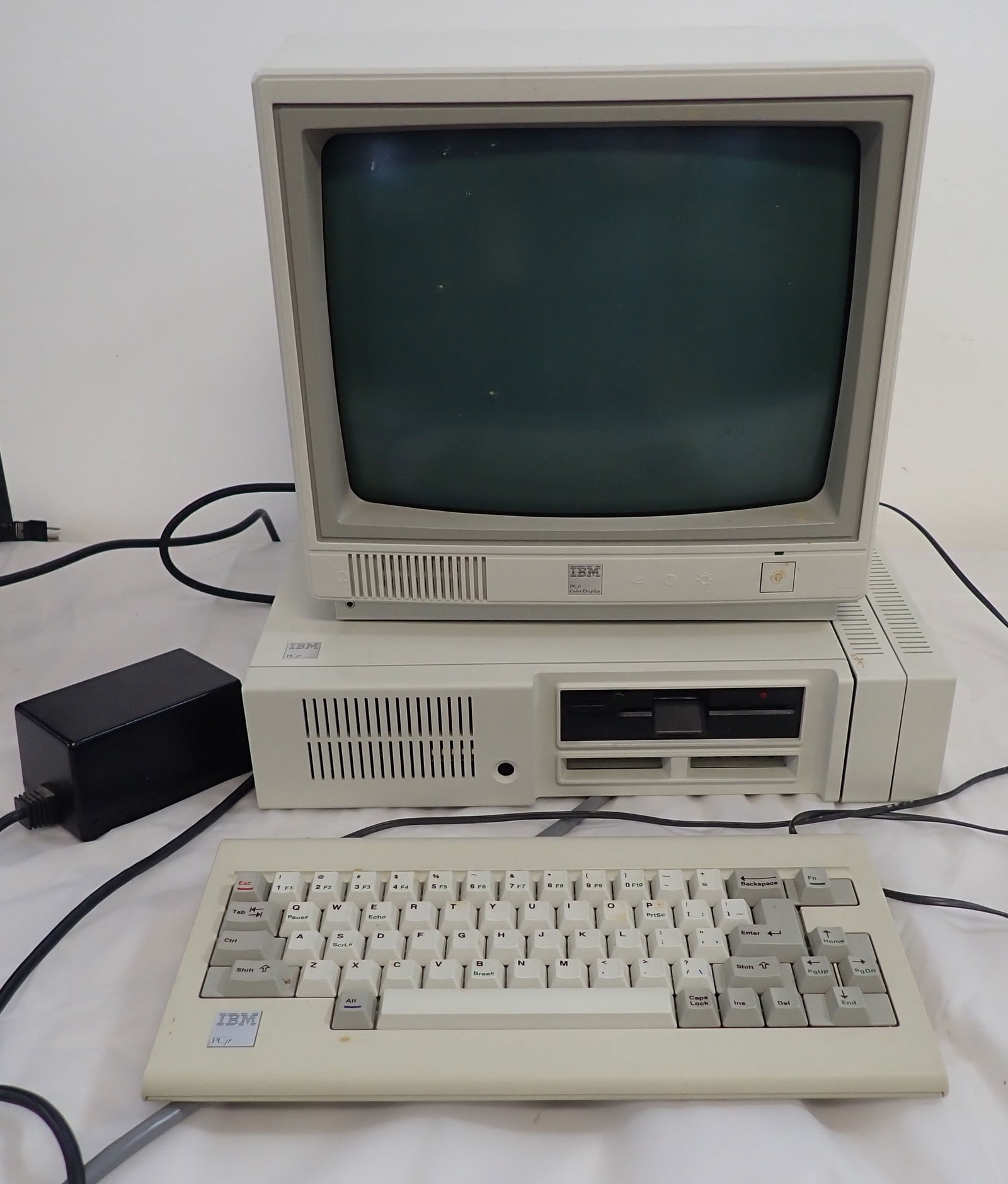 IBM PC Jr Computer , Monitor , & Keyboard (1 of 10)