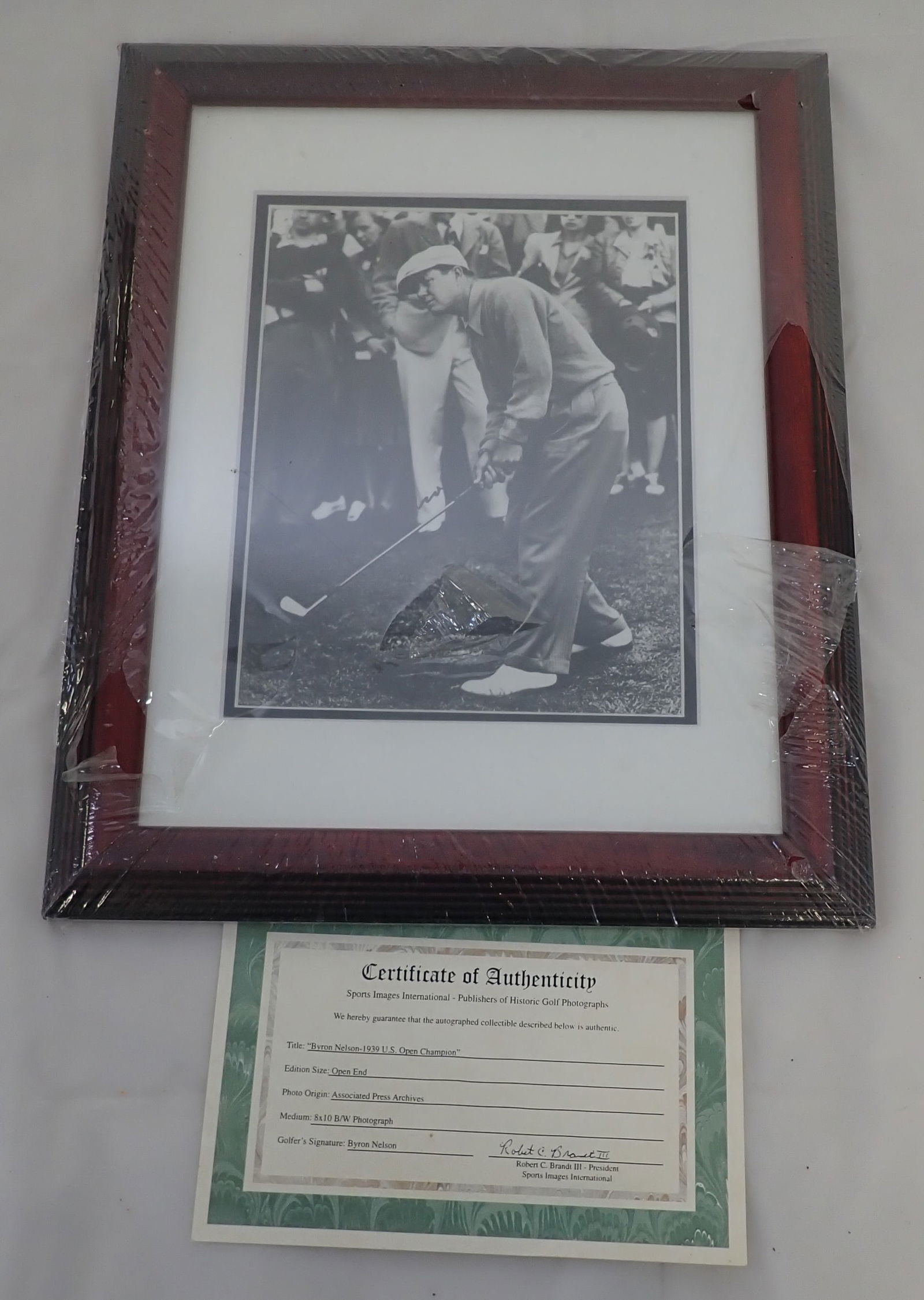 Byron Nelson Autographed 8x10 Black / White Photo: Framed photograph - Apprx 13 1/2" x 16 3/4". Shipping available