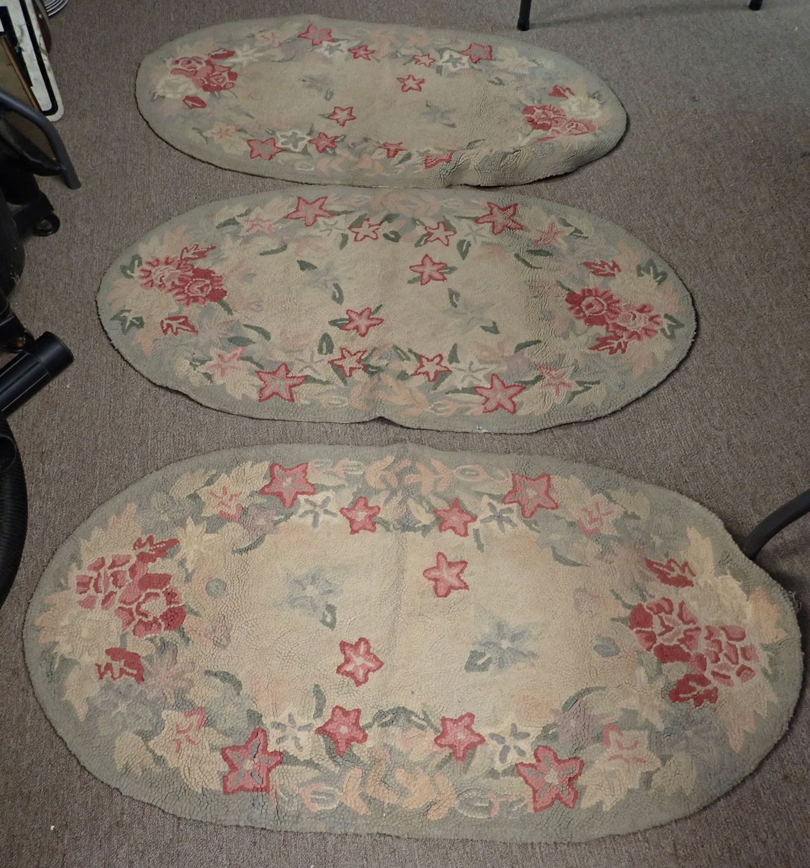 Hooked Floral Area Rugs (1 of 2)