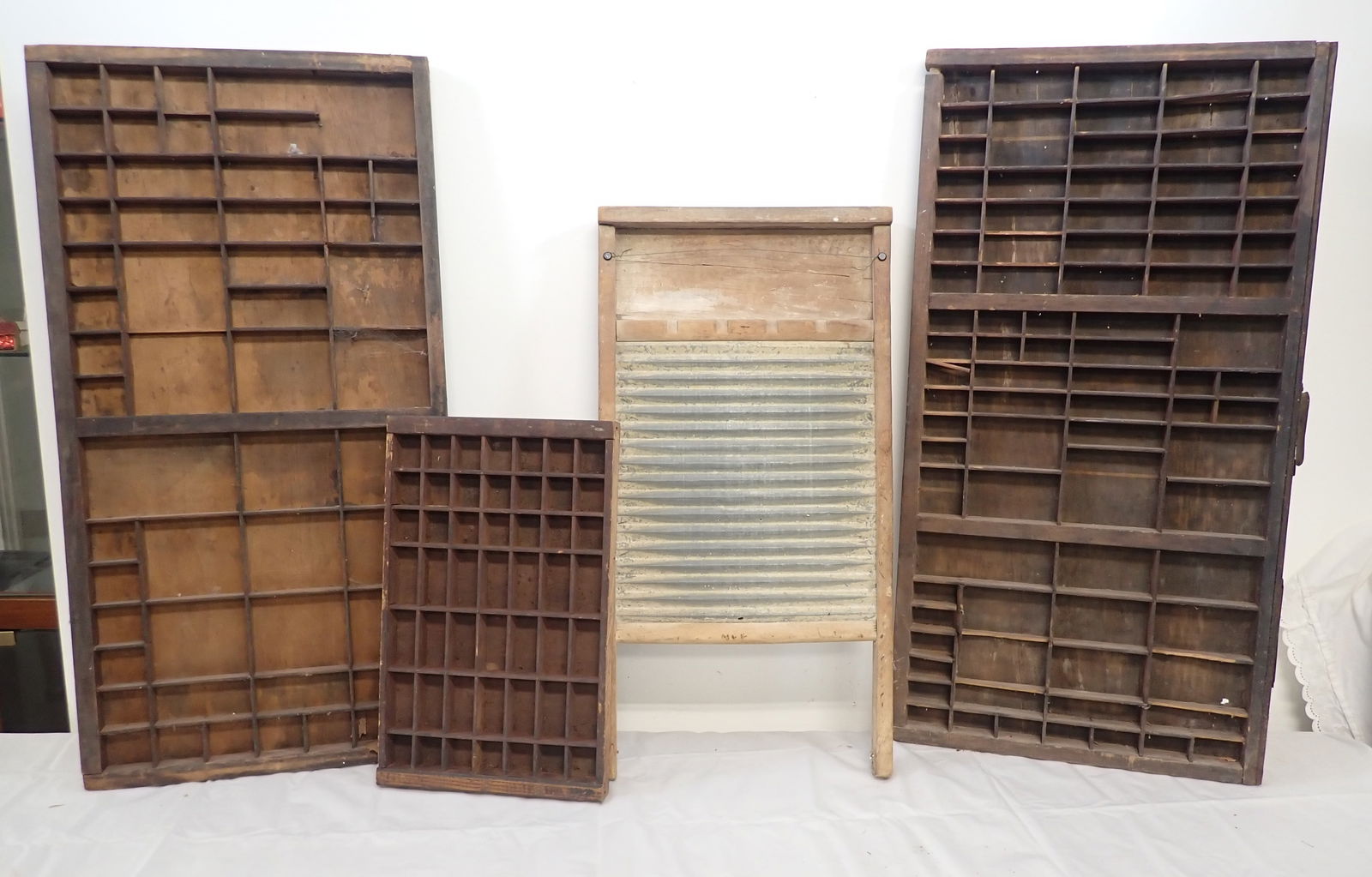 Printers Trays & Washboard (1 of 5)