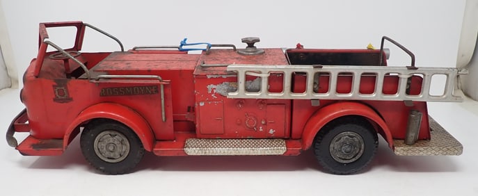 Doepke Model Toys Rossmoyne Firetruck