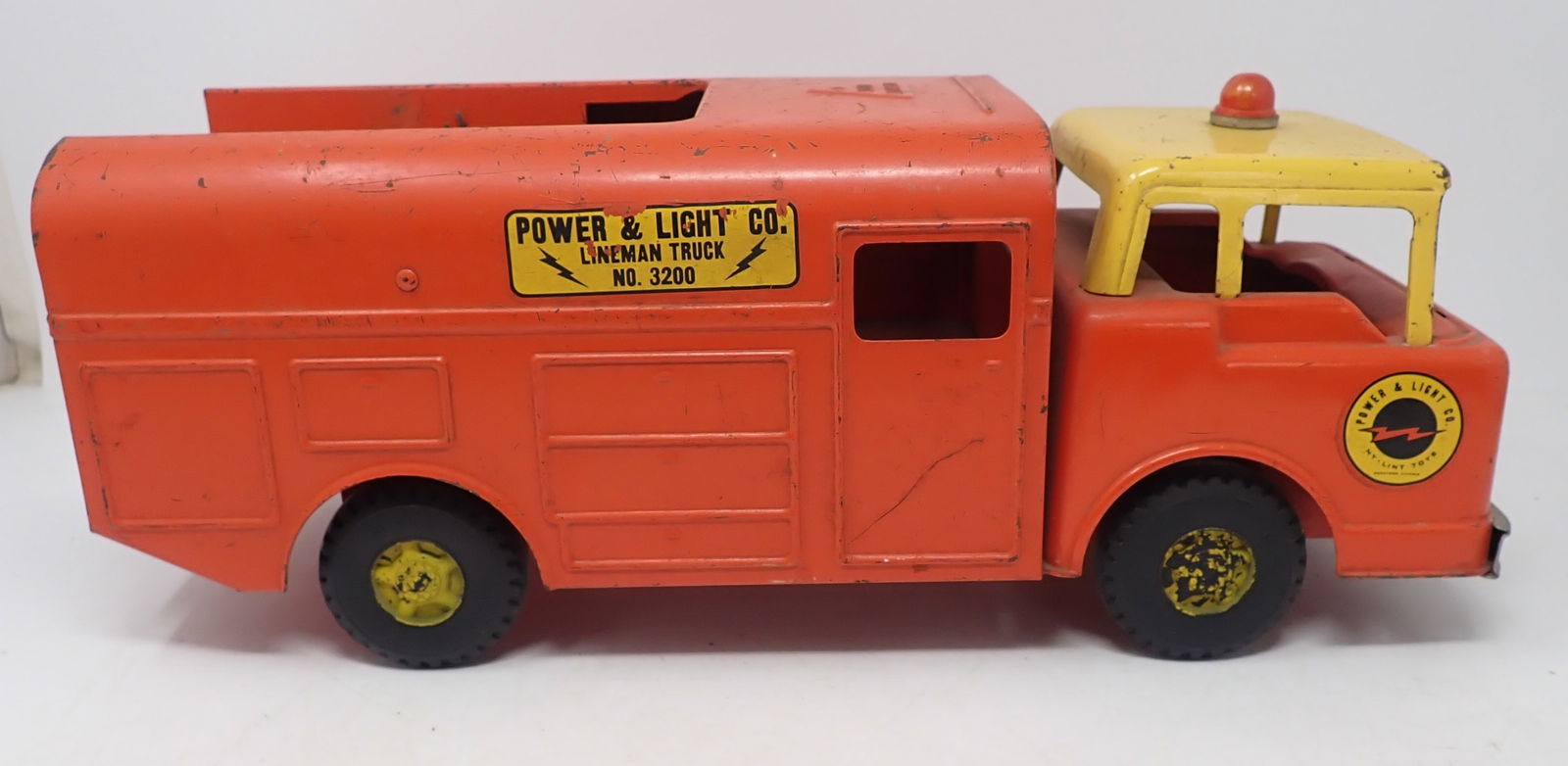 Nylint Power & Light Lineman Truck No. 3200 (1 of 6)