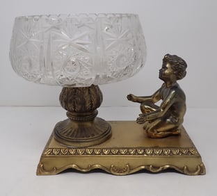 Centerpiece w/ Seated Figure Base