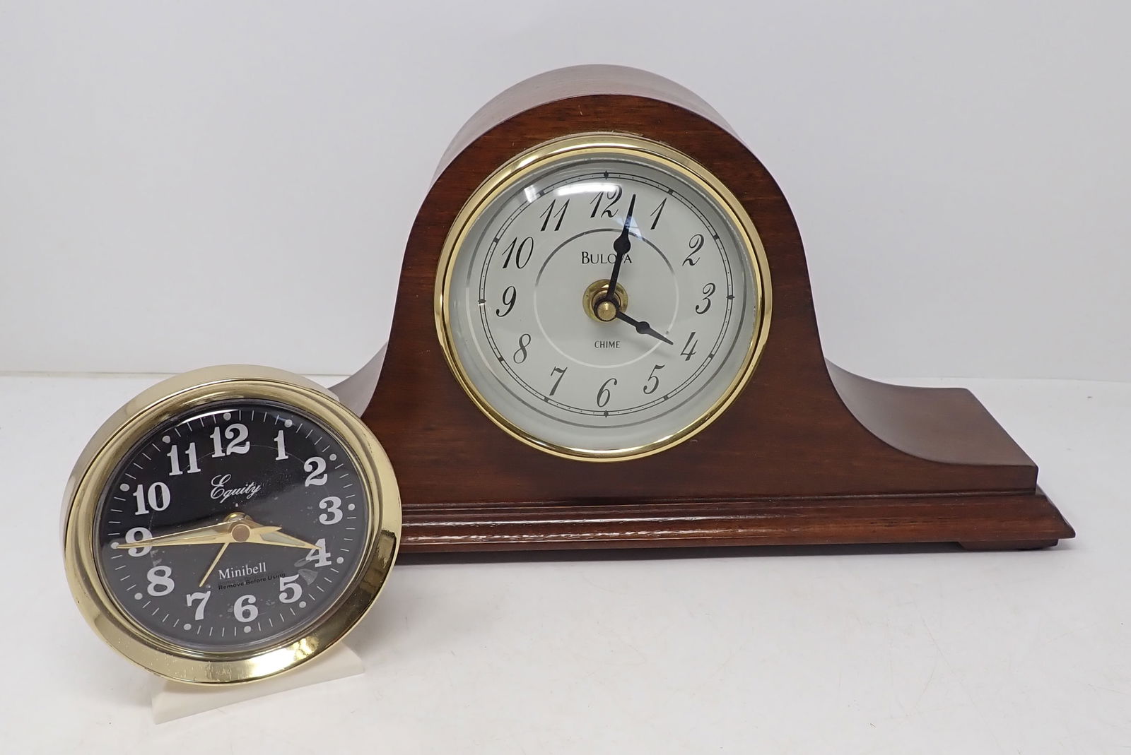 Bulova Battery Operated Mantel & Equity Alarm Clock (1 of 2)