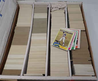 Mixed Lot of Baseball Cards
