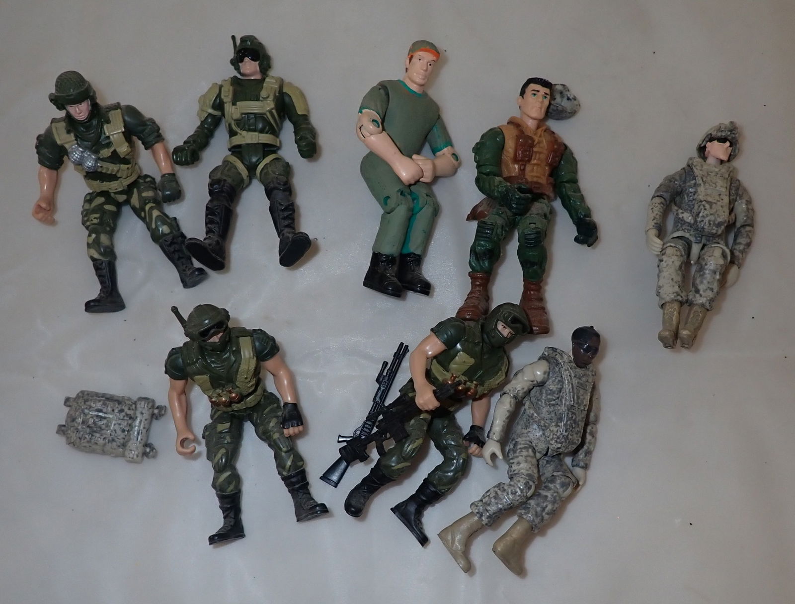 Military Action Figures: Approx 3 1/2" long. Shipping available