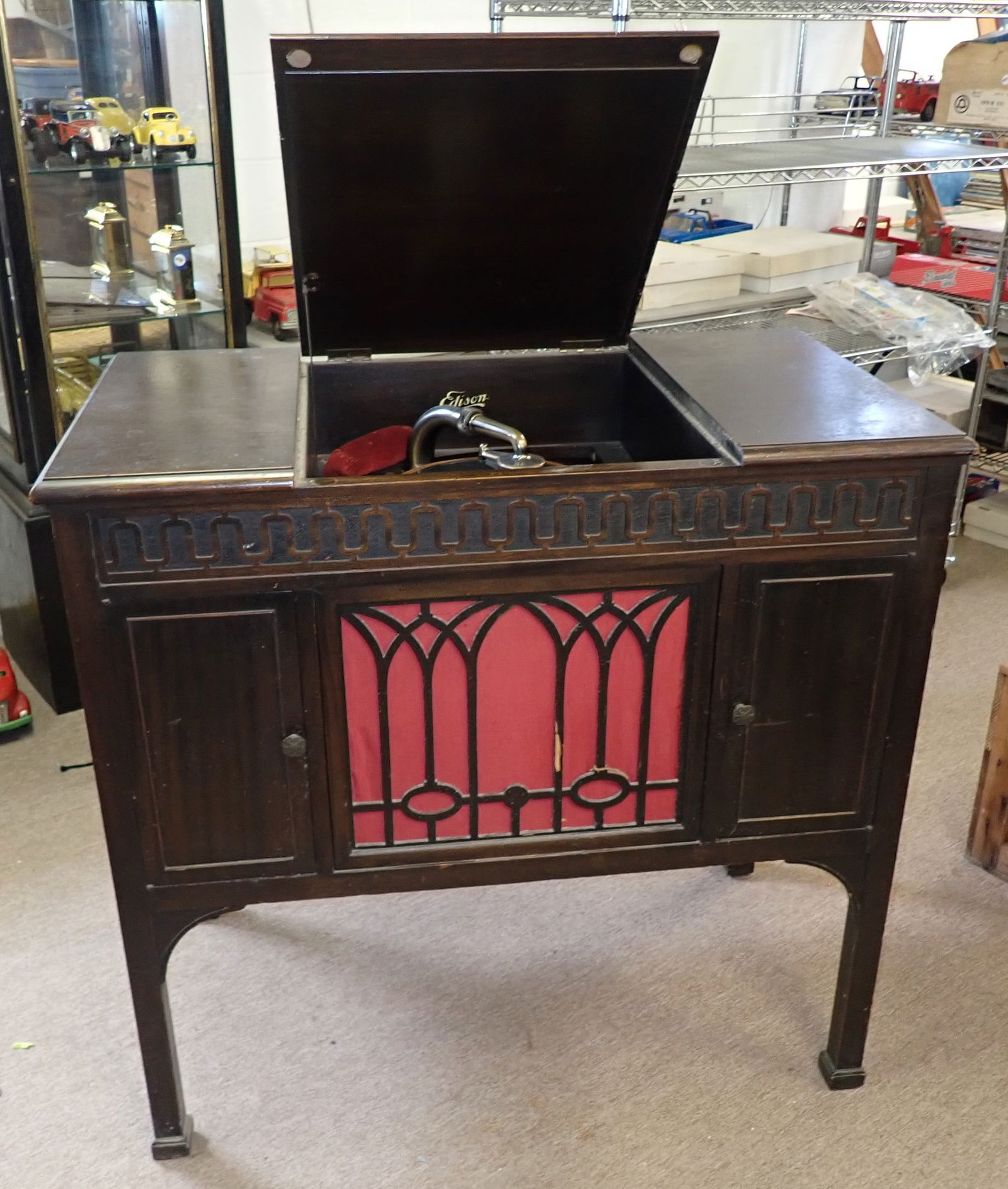 Edison CC32 Phonograph w/ Discs (1 of 11)