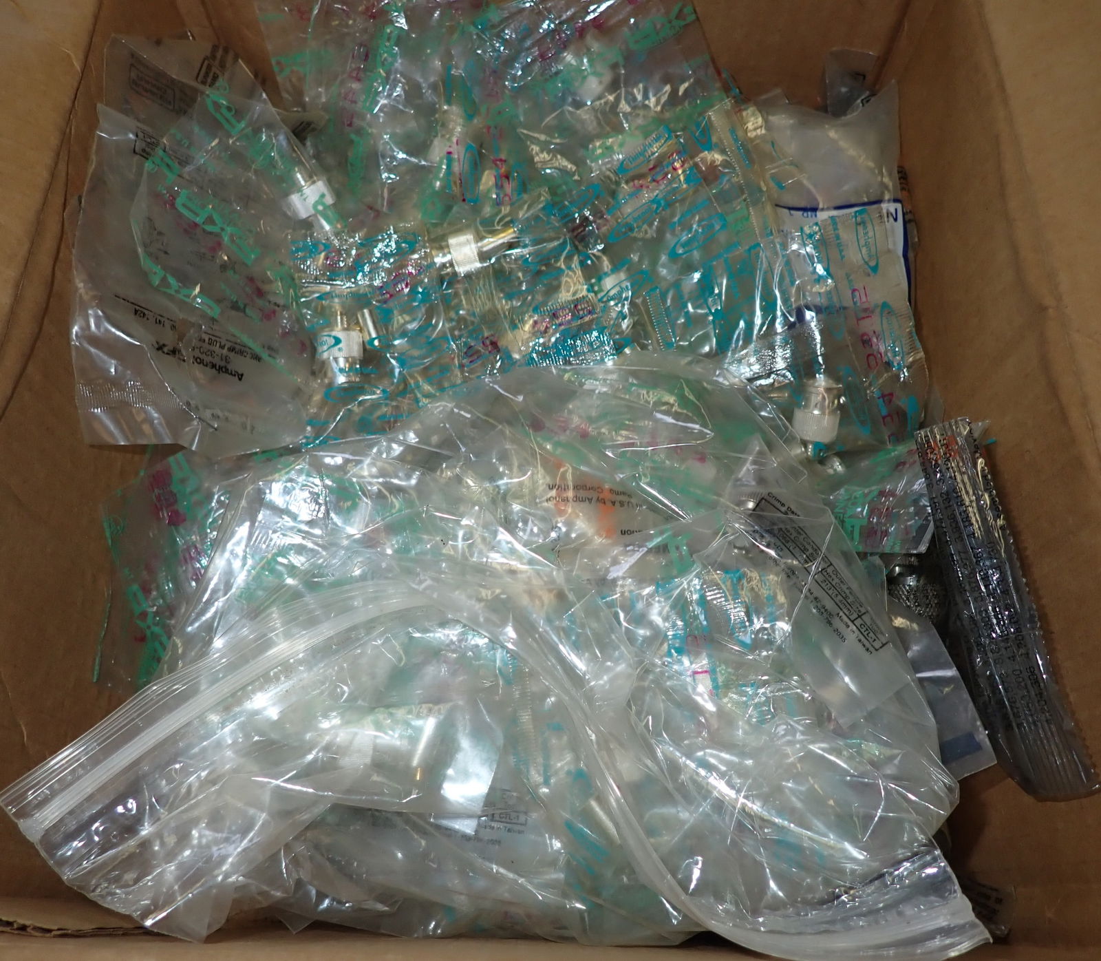 Banana Jacks & Misc Connectors (1 of 4)