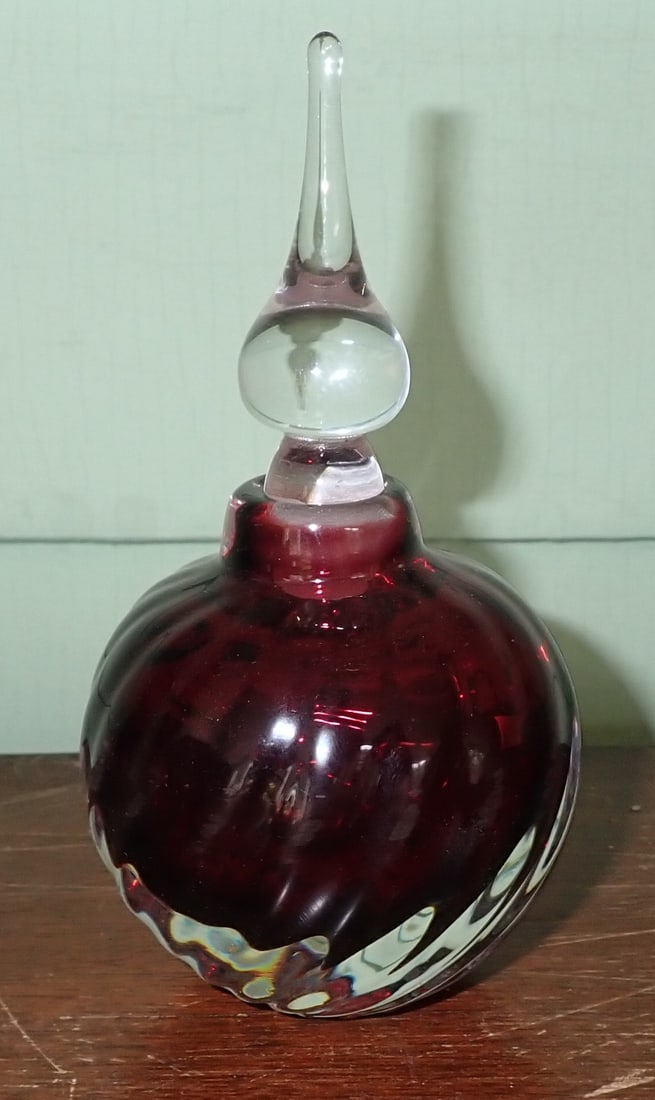 Vandermark Perfume Bottle (1 of 3)