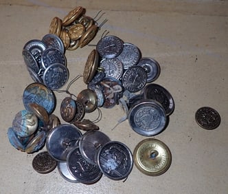 Military & Misc Buttons