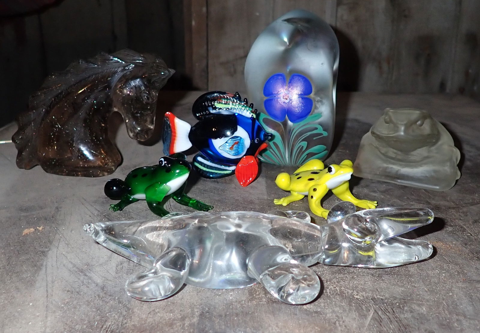Glass Paperweights & Figurines incl Alligator Frogs & Misc: Tallest is approx 4 1/4". Shipping available