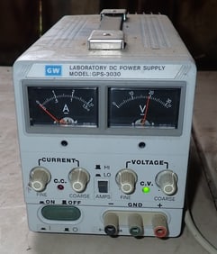 GW Laboratory DC Power Supply