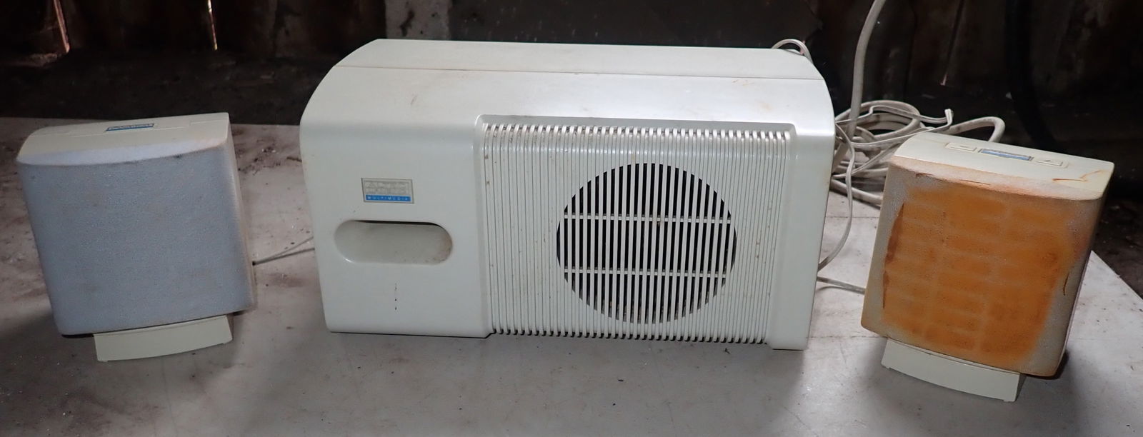 Altec Lansing Speakers (1 of 4)