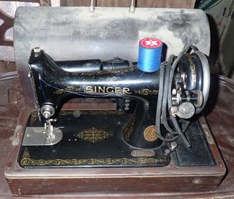 Singer Table Top Sewing Machine