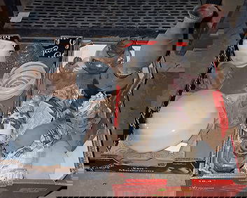 Oil Lamps , Shades , & Chimneys (1 of 5)