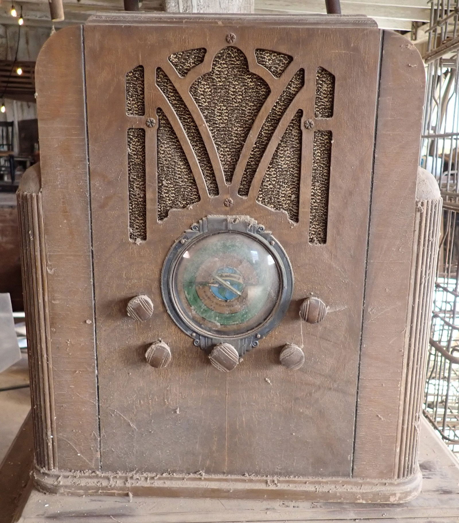 Silvertone Radio (1 of 5)