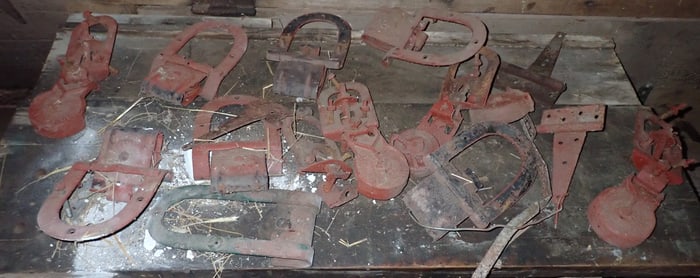 Barn Door Rollers . Hangers / Hardware