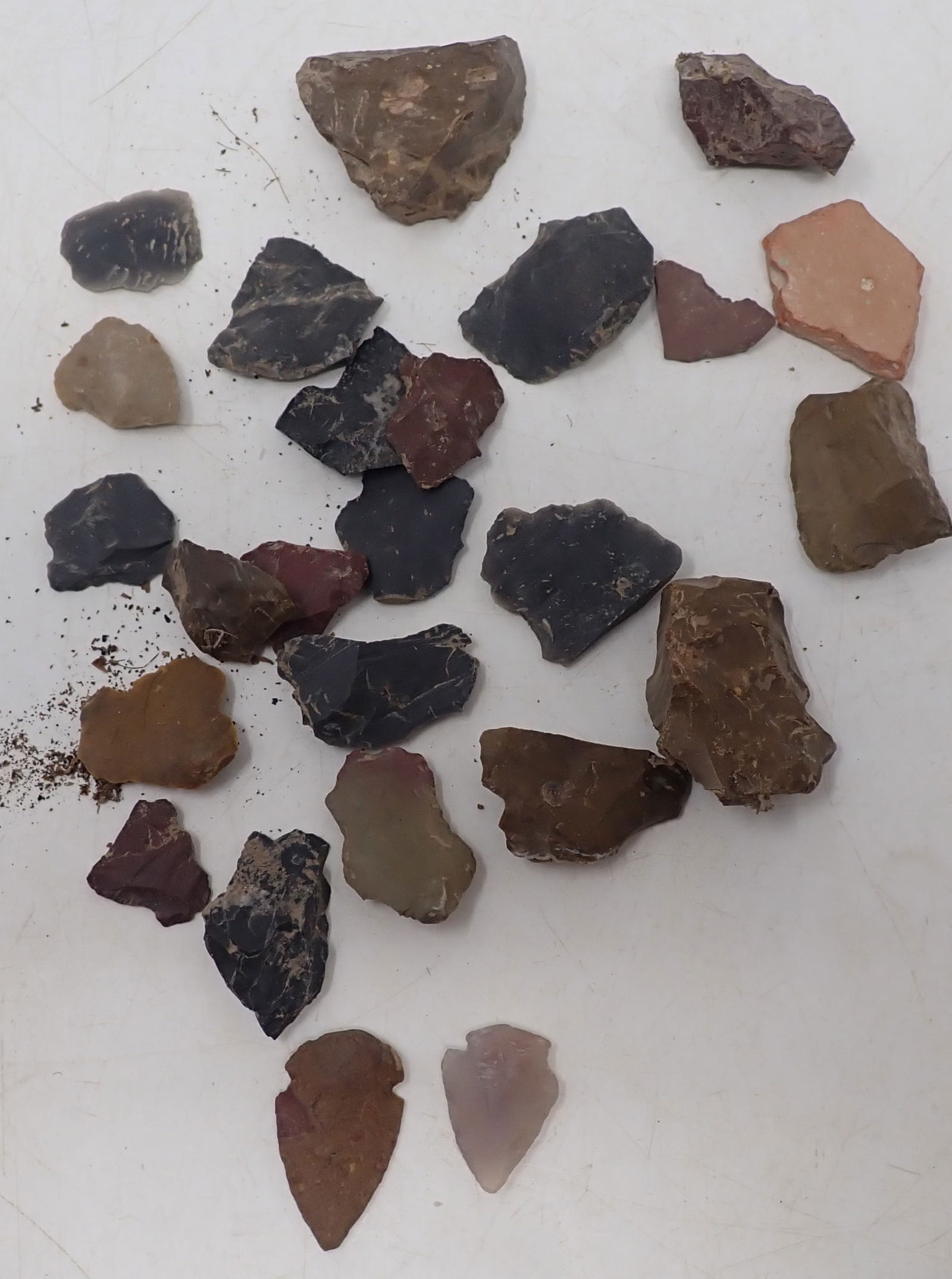 Arrowheads , Chert, Jasper & Misc (1 of 4)