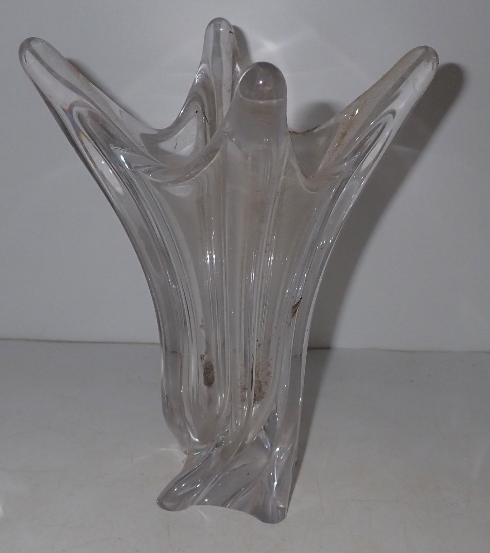 Cofrac Art Glass Verrier France Crystal Vase: Approx 8" tall. Shipping available