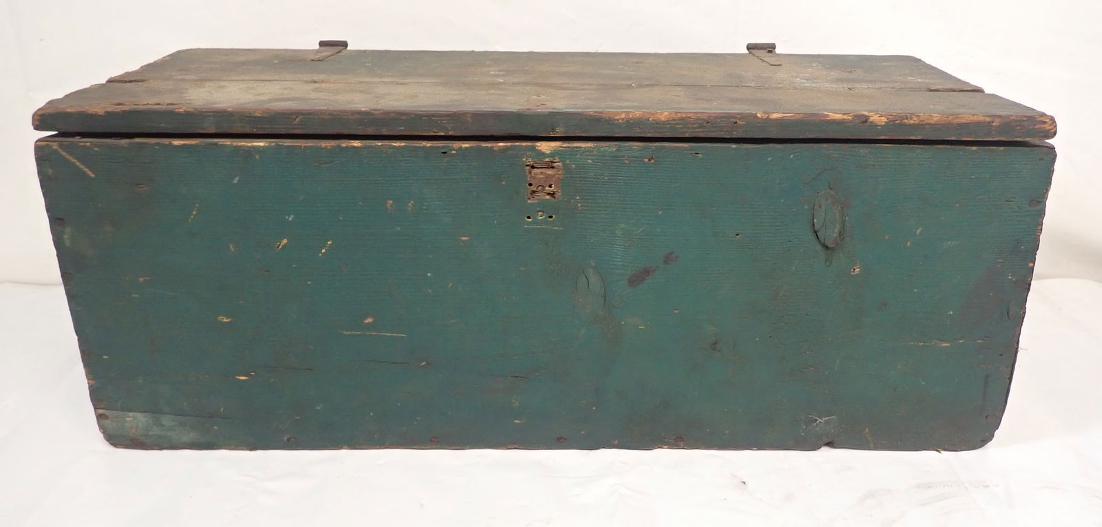 Toolbox in Green Paint (1 of 9)