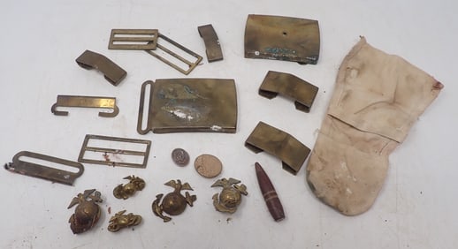 Buckles , Military Pins / Buttons & Misc