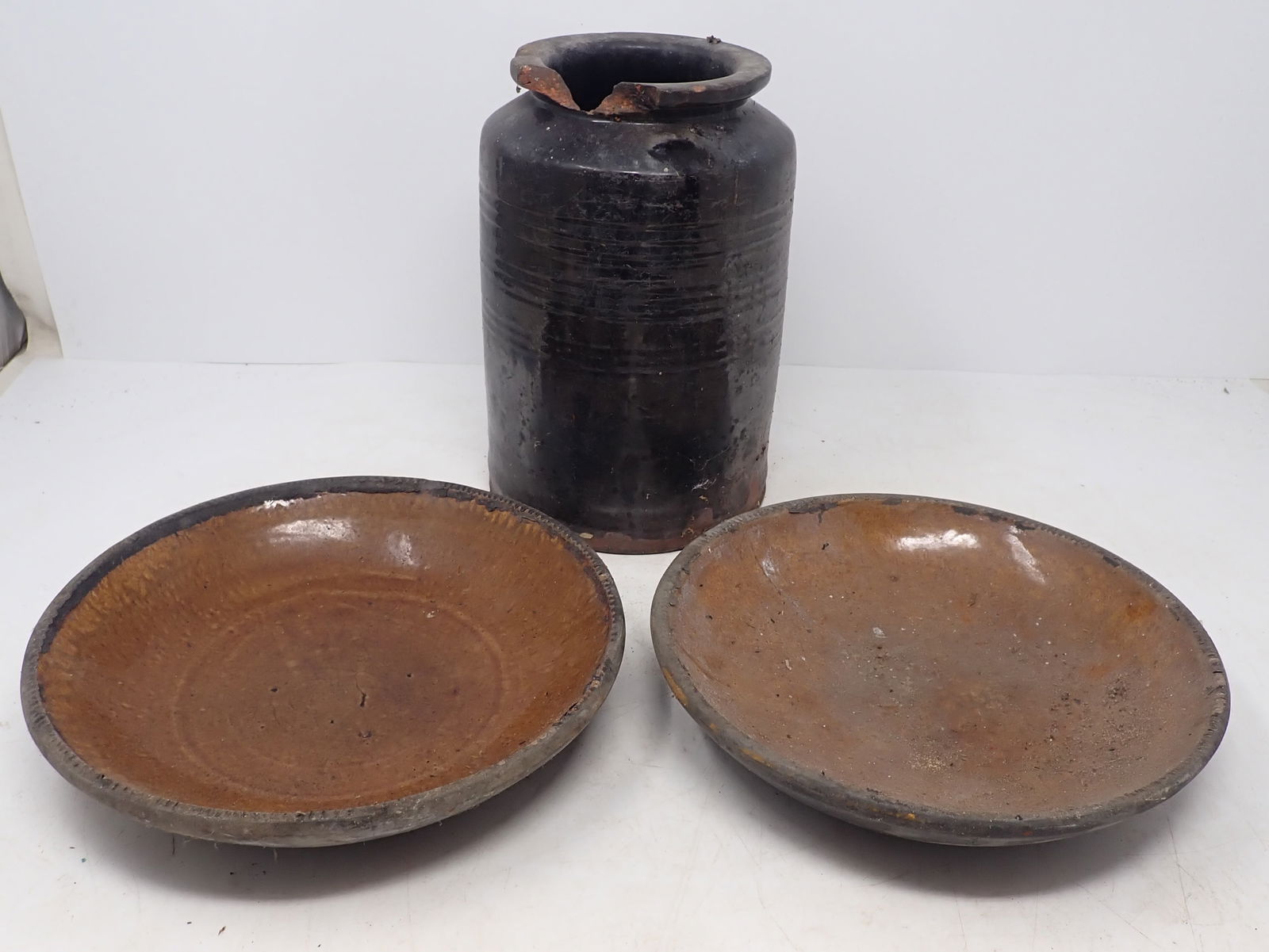 Redware Preserve Jar & Pie Plates (1 of 7)
