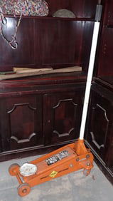 Formula 2 1/4 Ton Floor Jack