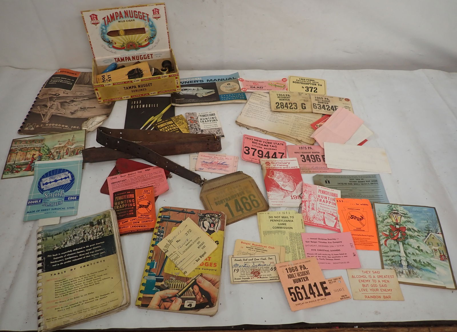 Hunting Licenses , Ephemera , & Misc (1 of 6)