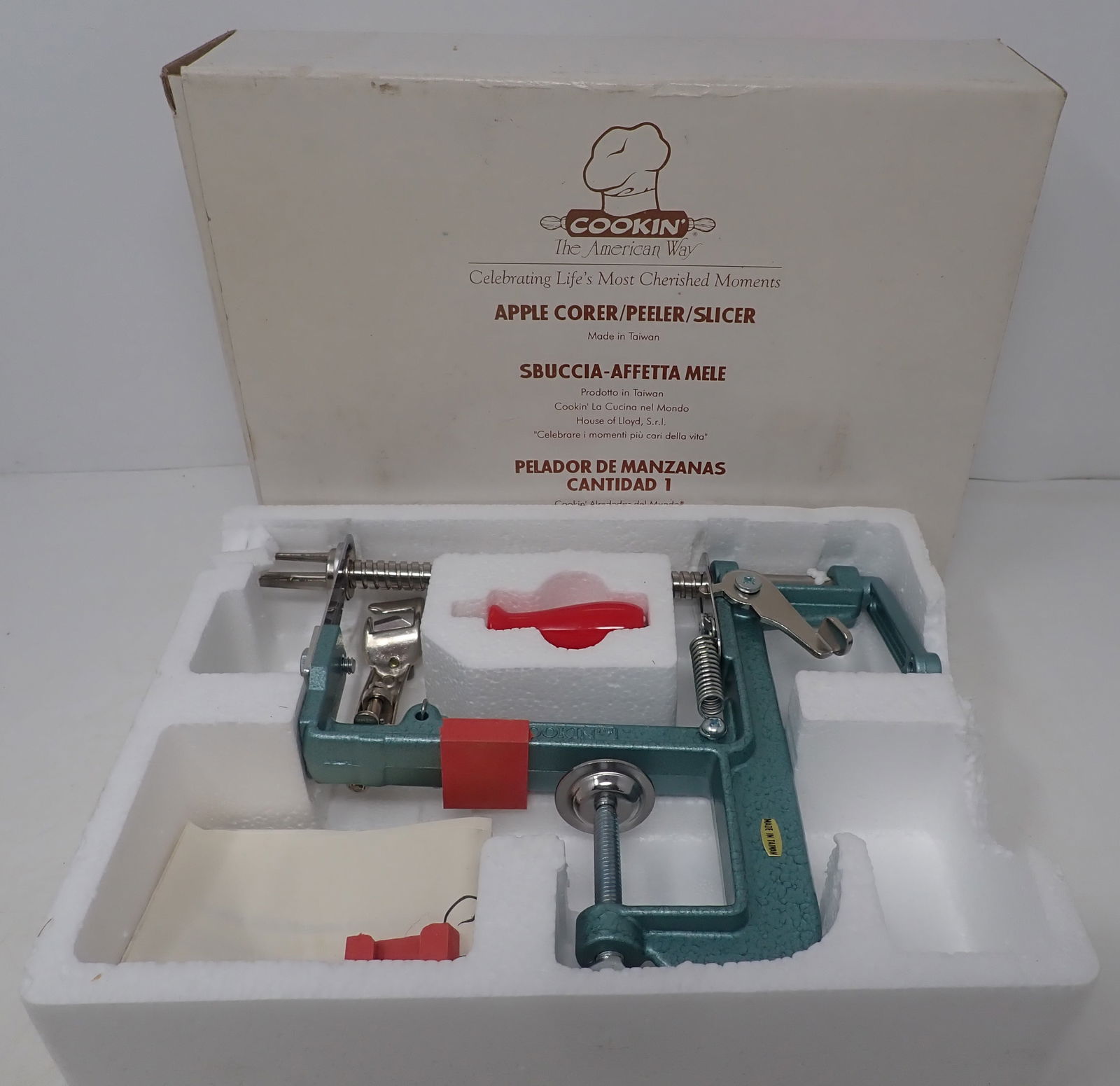 Cookin Apple Peeler / Corer / Slicer (1 of 2)