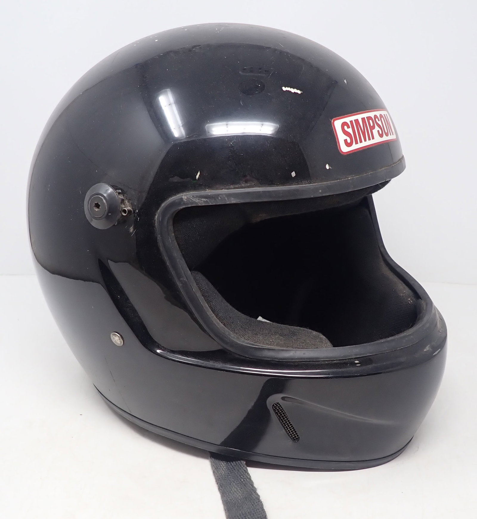 Simpson Motorcycle Helmet: Shipping available