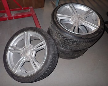 3 Chevrolet Corvette Tires & Rims