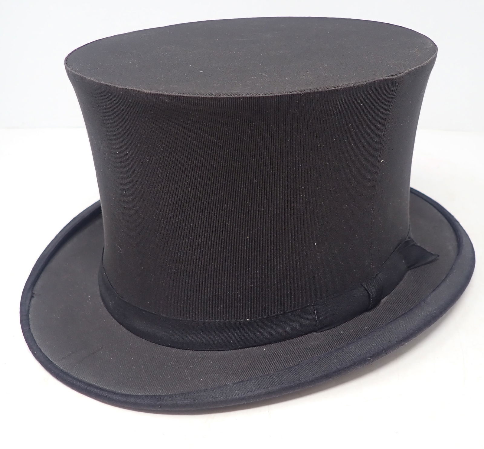 Mory Top Hat: Size 7 3/8". Shipping available