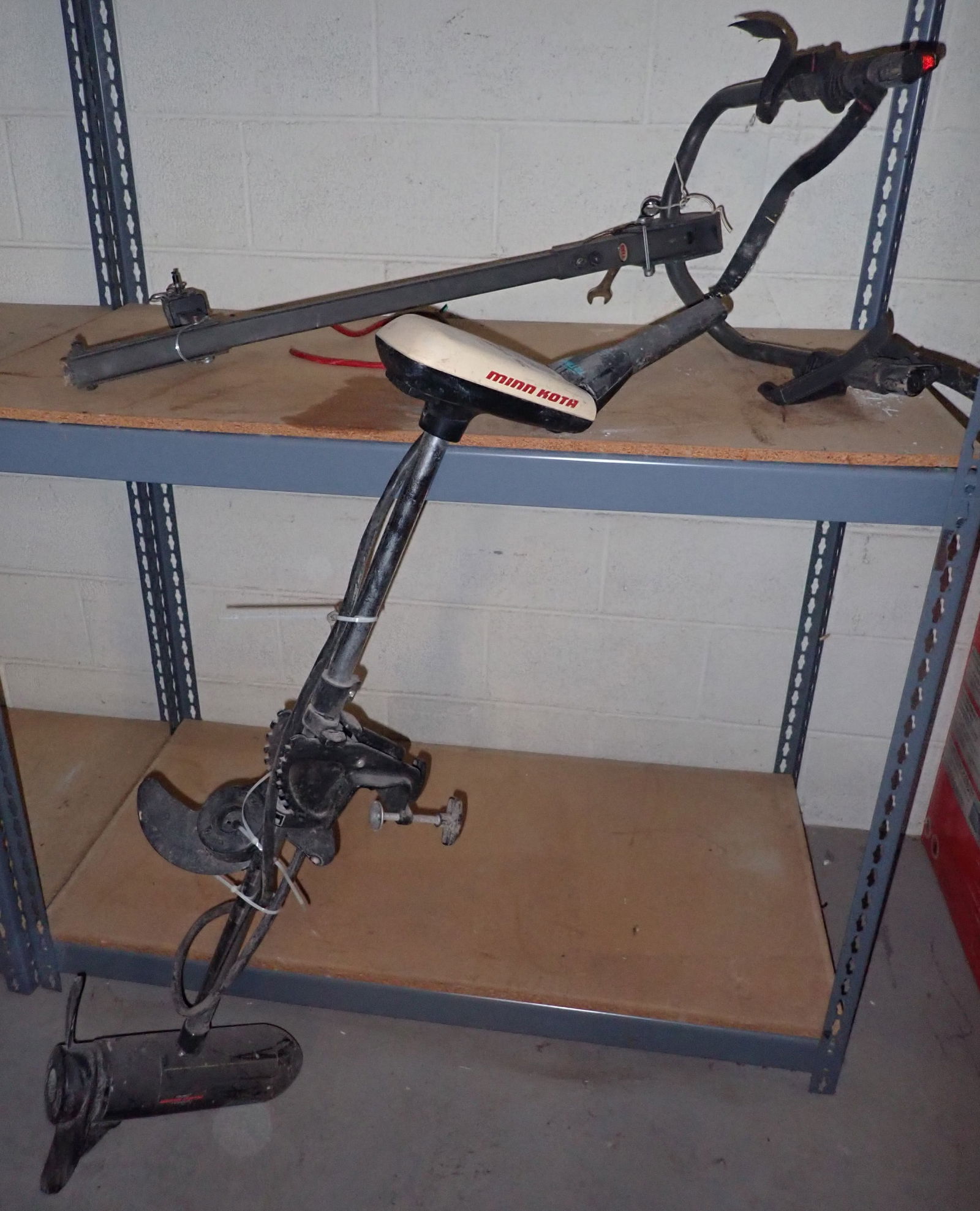 Minn Kota 3hp Trolling Motor & Bike Rack (1 of 3)