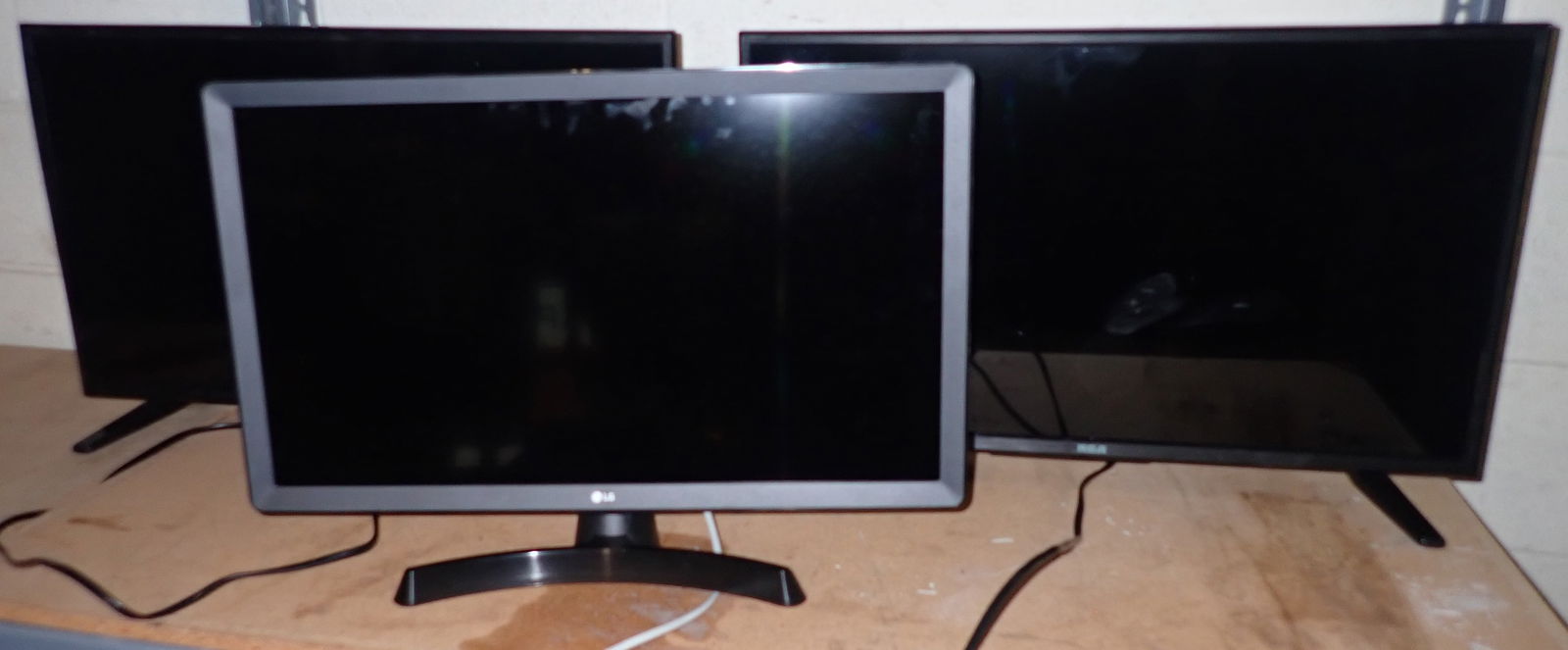 Televisions & Computer Monitor: TV's are 28". Must take all ! No in house shipping