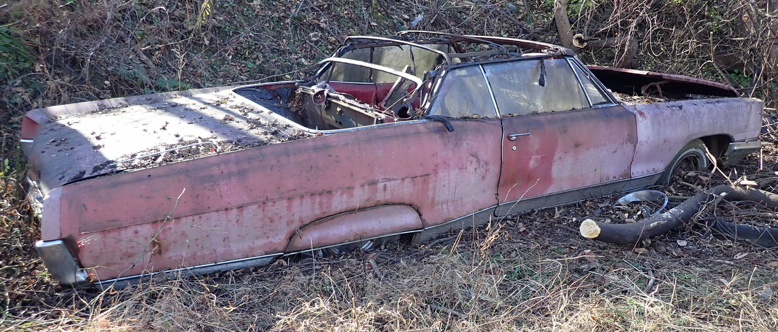 Pontiac Bonneville Convertible Parts (1 of 20)