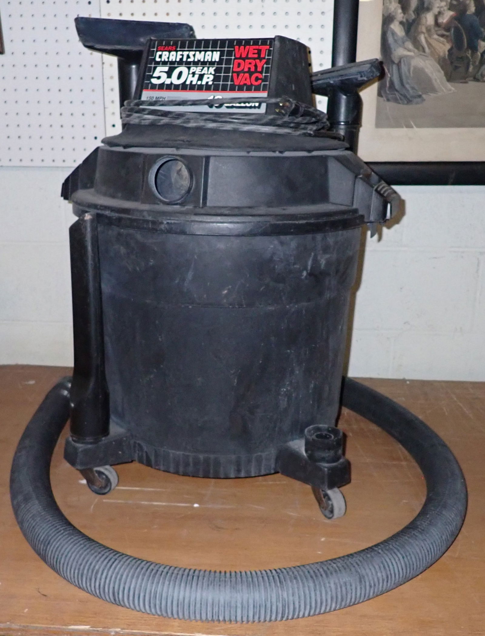 Craftsman 16 Gallon 5 hp Shop Vac (1 of 2)
