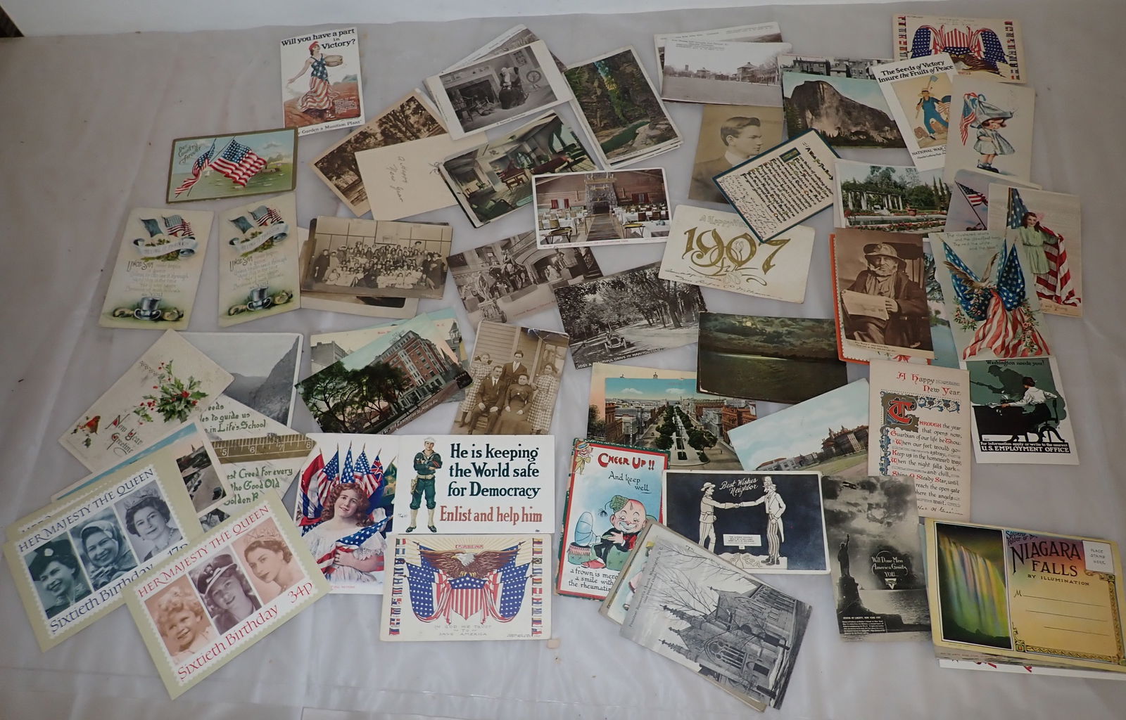 Postcards: Patriotic Cards are 1990's reprints. Shipping available