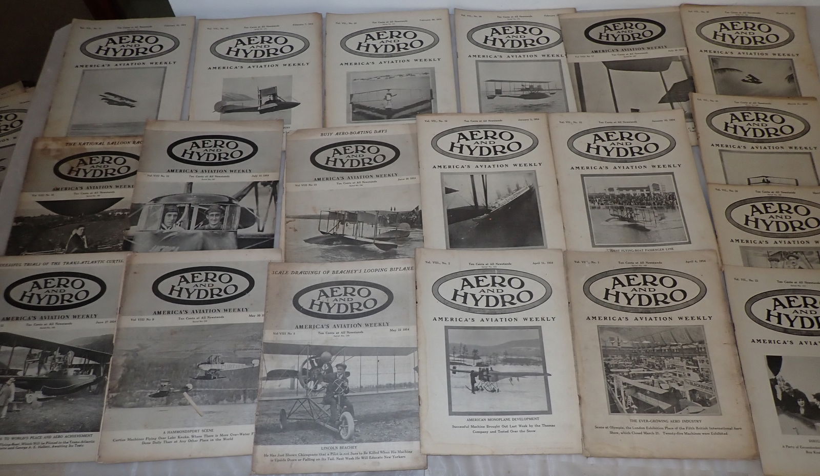 19 Aero and Hydro Aviation Magazines (1 of 7)