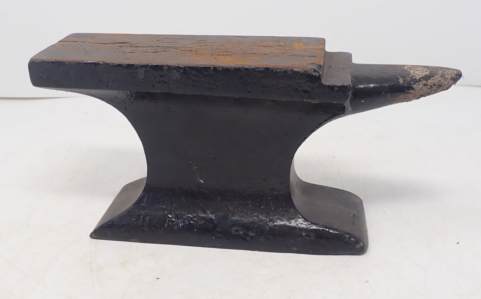 Anvil: Overall measurements are apprx 2 3/8" x 8 1/8" x 4" tall. Shipping available