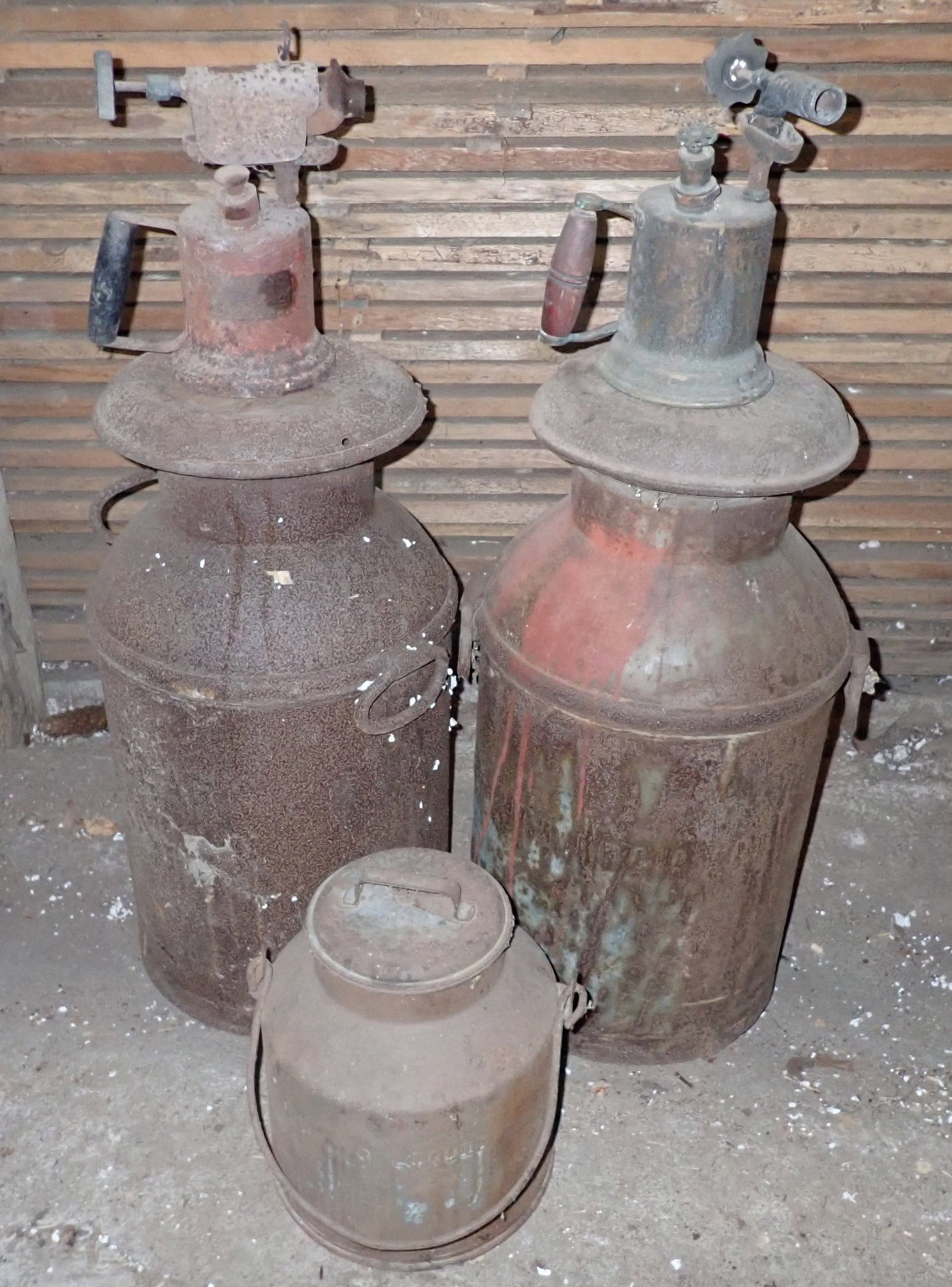 Milk Cans, Cream Can, & Blowtorches: Tallest is approx 25 1/2". No in house shipping ! Must take all !