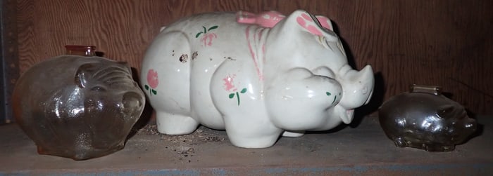Ceramic & Glass Piggy Banks