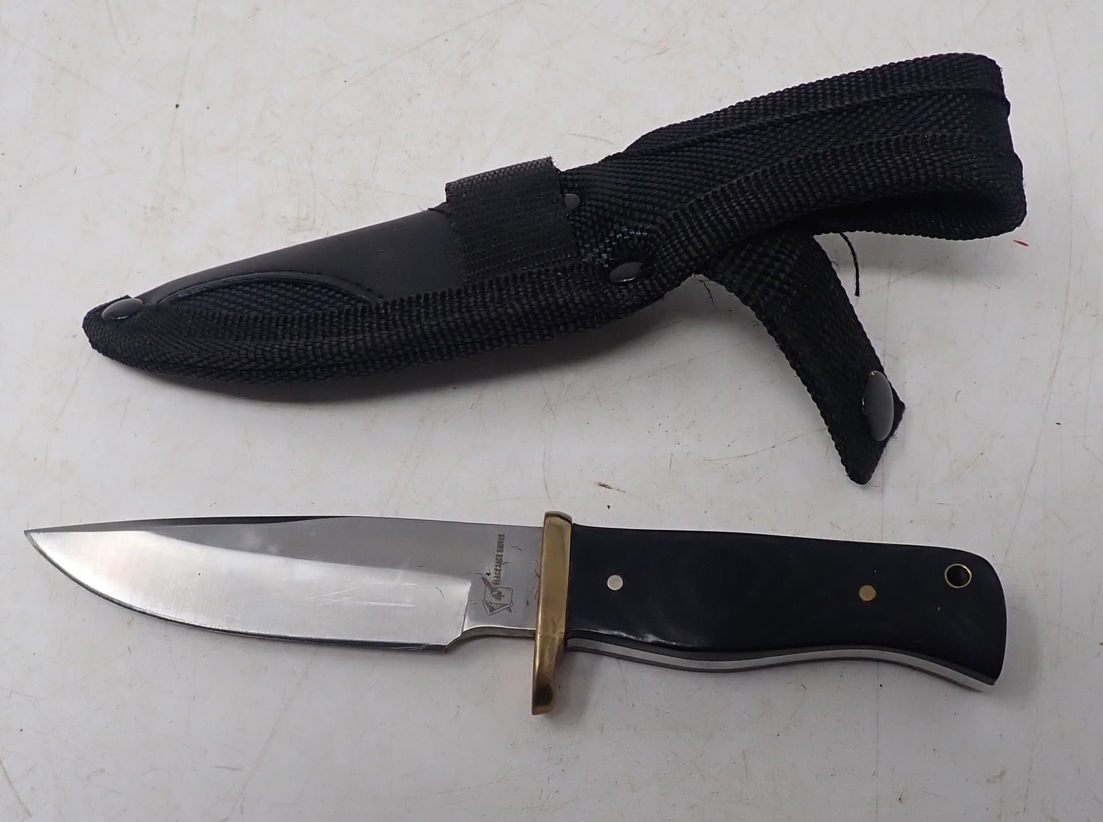 Blackjack Hunting Knife (1 of 4)