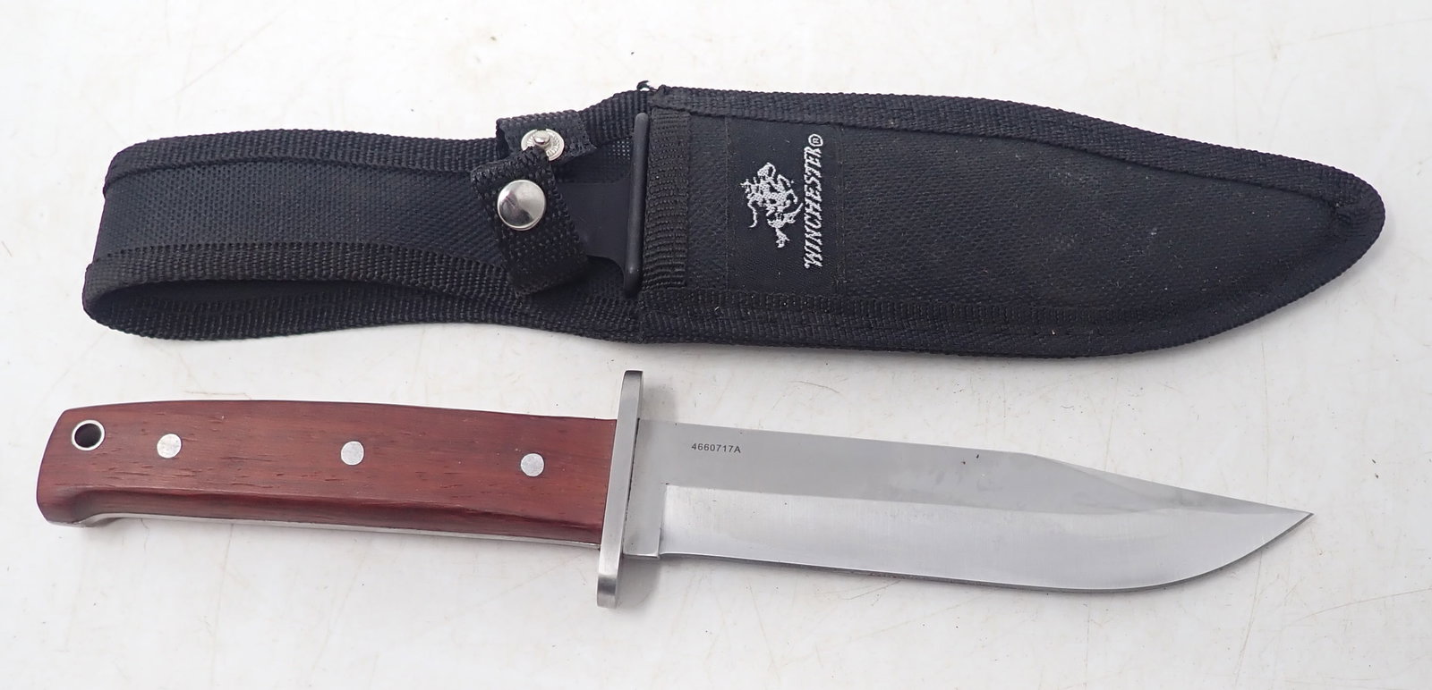 Winchester Hunting Knife: Approx 10" long. Shipping available