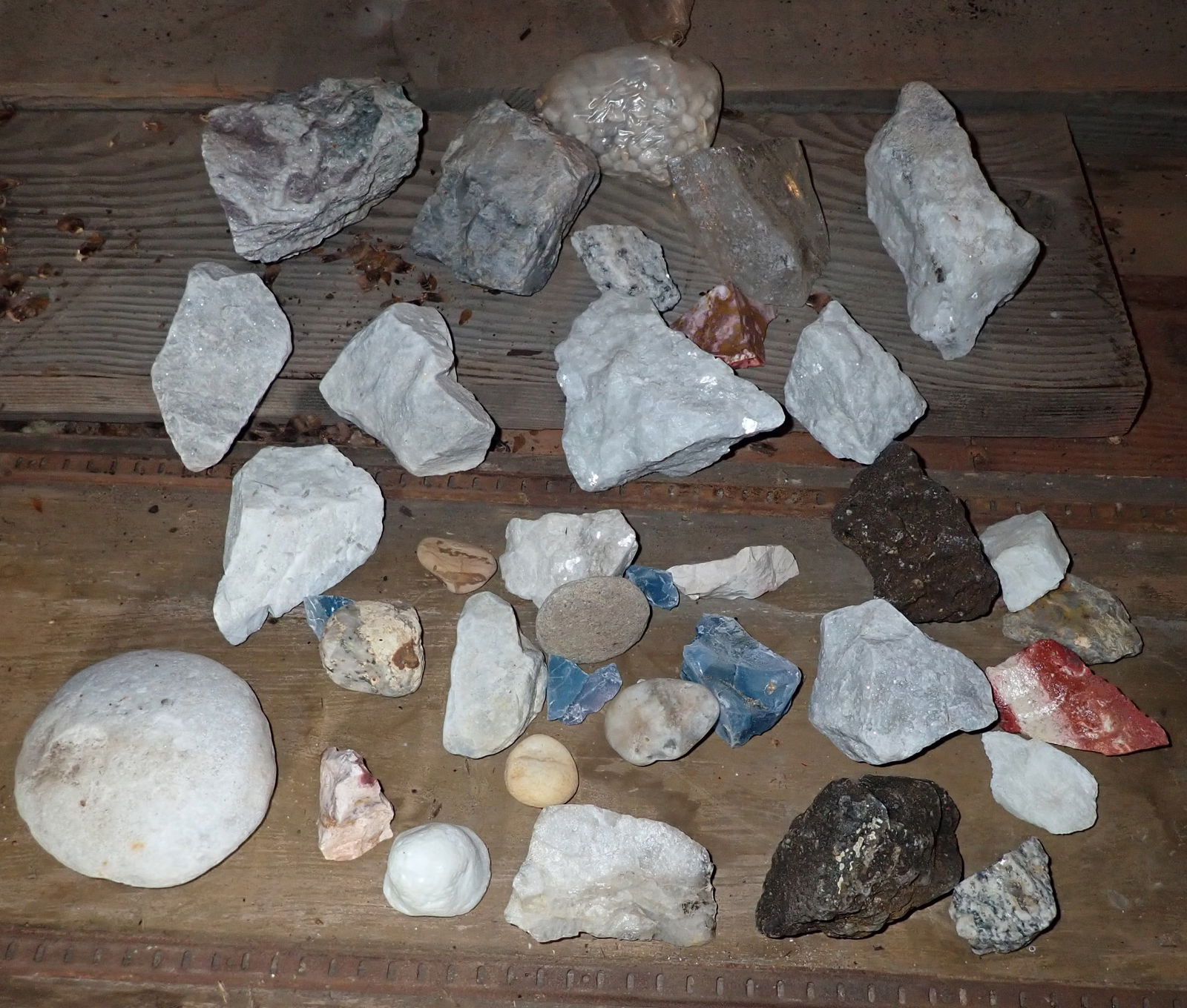 Lot of Misc Rocks (1 of 6)