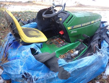 John Deere Riding Mower