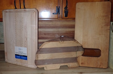 4 Cutting Boards incl Rabbit