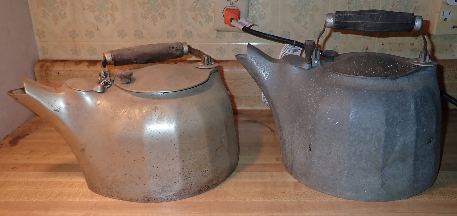 Griswold Aluminum Tea Kettles: 5 & 6 quart. Shipping available ($20 handling charge, plus postage)