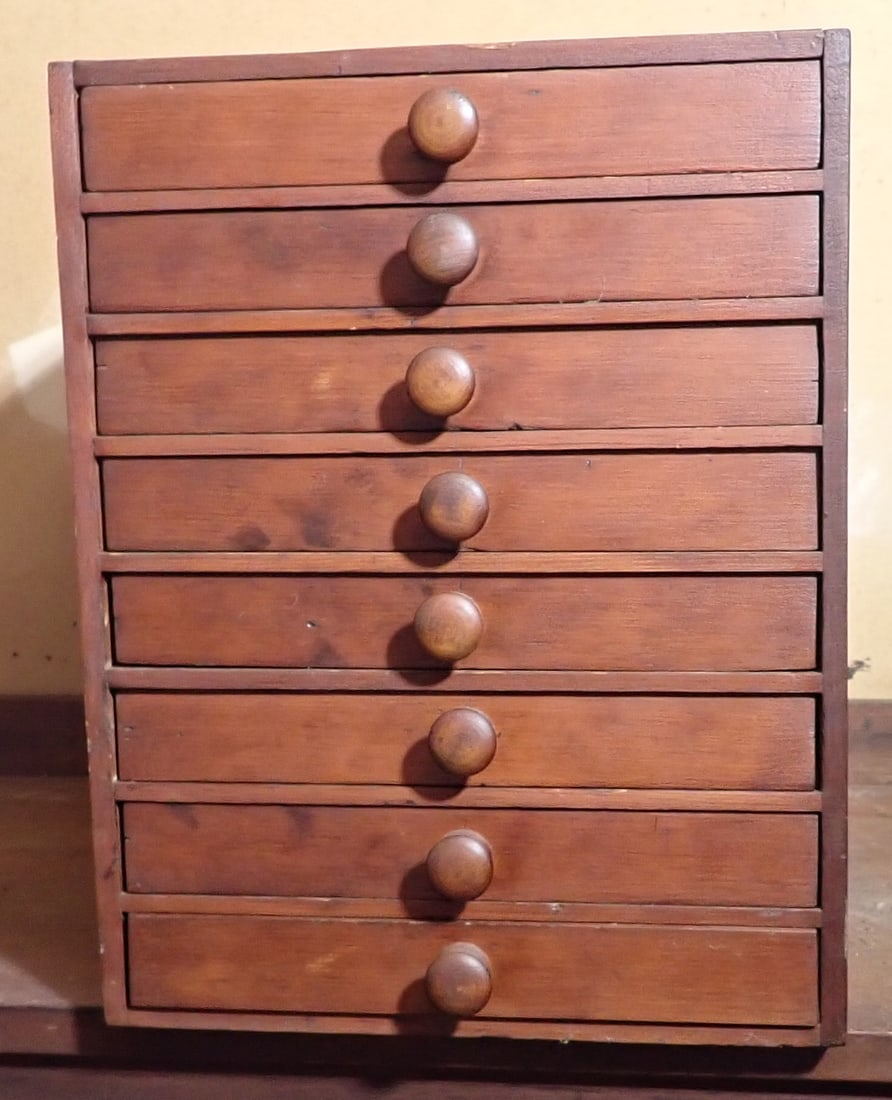 8 Drawer Cabinet (1 of 4)