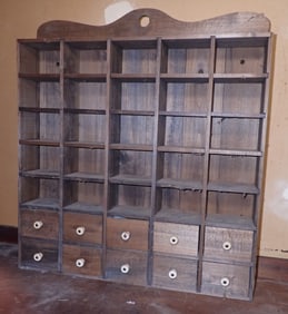 10 Drawer Display Shelf