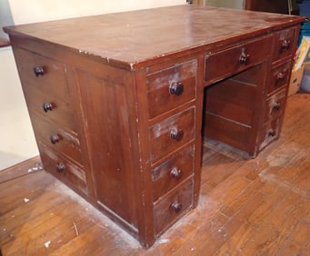 17 Drawer Desk